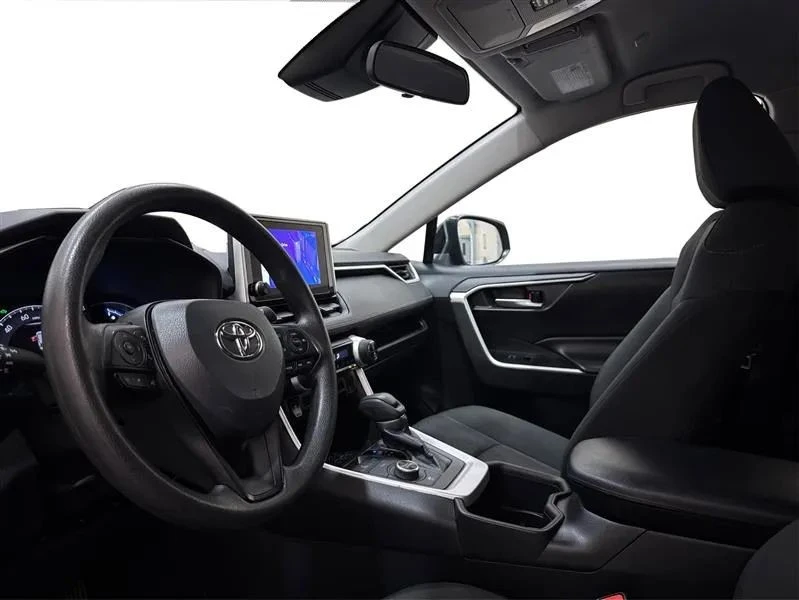 2024 Toyota RAV4 5th Gen - Image 9 of 12