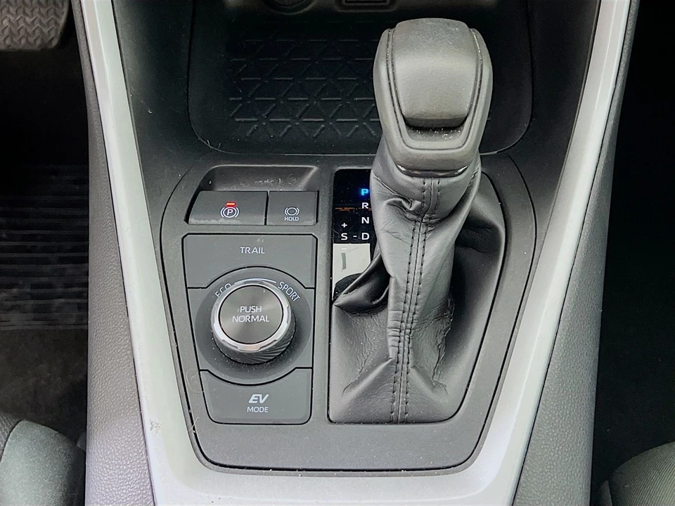 2024 Toyota RAV4 5th Gen - Image 20 of 21