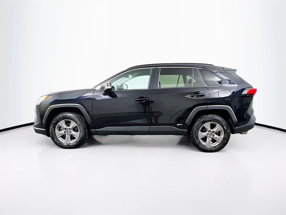 2024 Toyota RAV4 5th Gen - Image 5 of 12