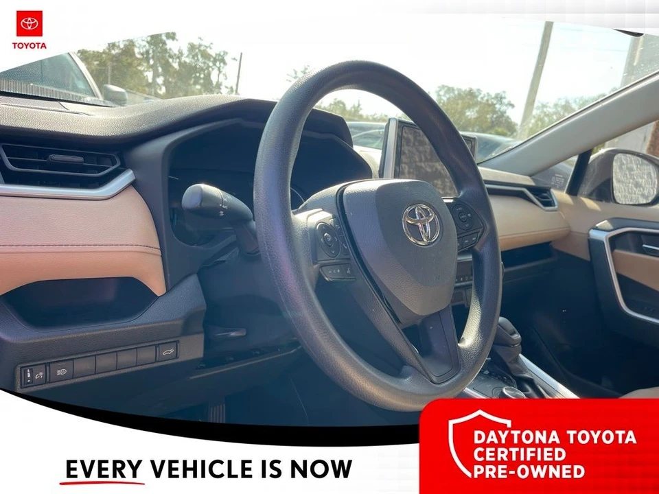 2024 Toyota RAV4 5th Gen - Image 5 of 10