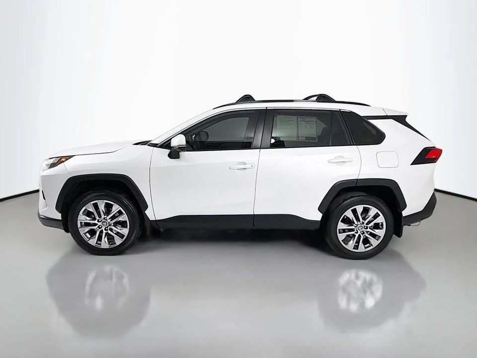 2024 Toyota RAV4 5th Gen - Image 4 of 12