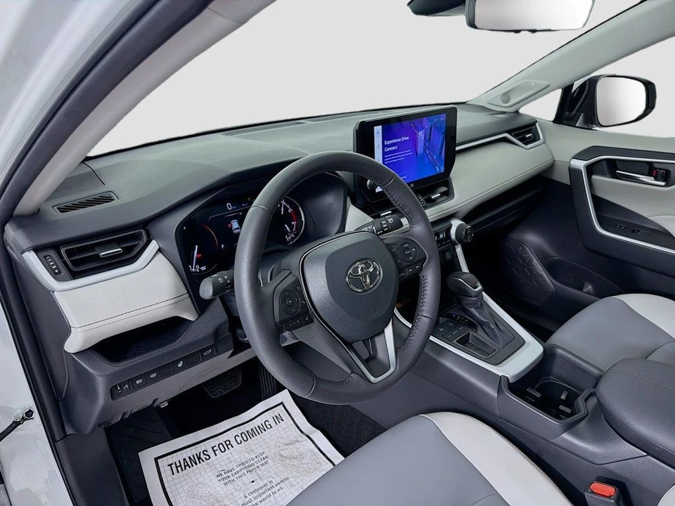 2024 Toyota RAV4 5th Gen - Image 9 of 12