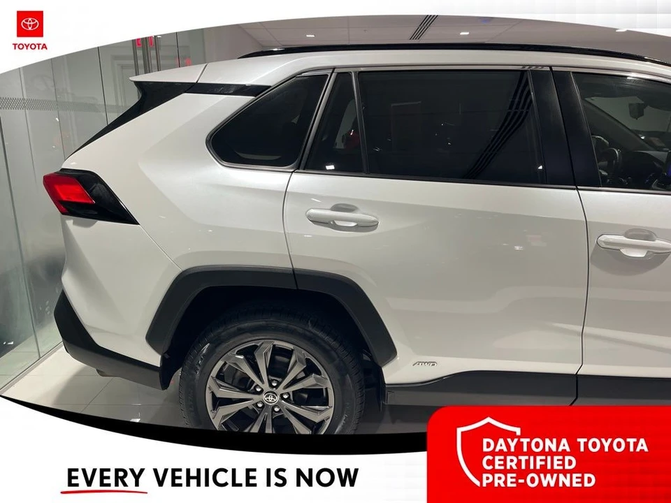 2024 Toyota RAV4 5th Gen - Image 8 of 12