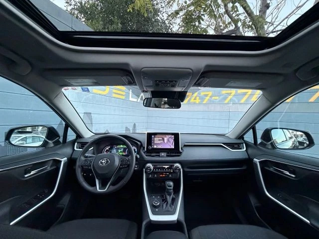 2024 Toyota RAV4 5th Gen - Image 18 of 21