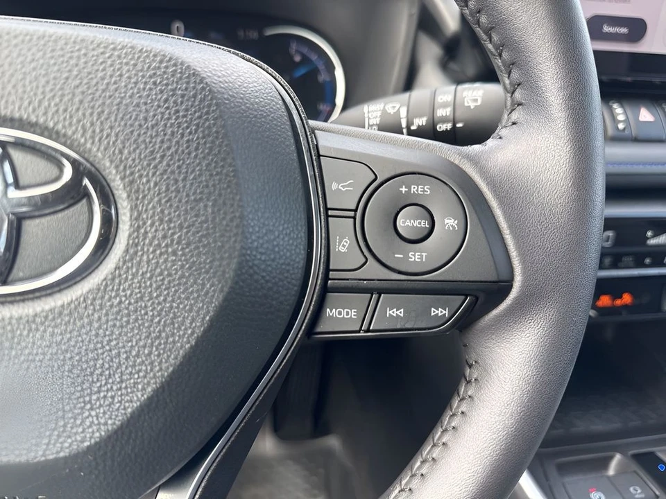 2024 Toyota RAV4 5th Gen - Image 16 of 21