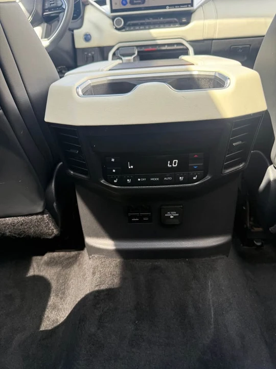 2024 Toyota Sequoia 3rd Gen - Image 14 of 18