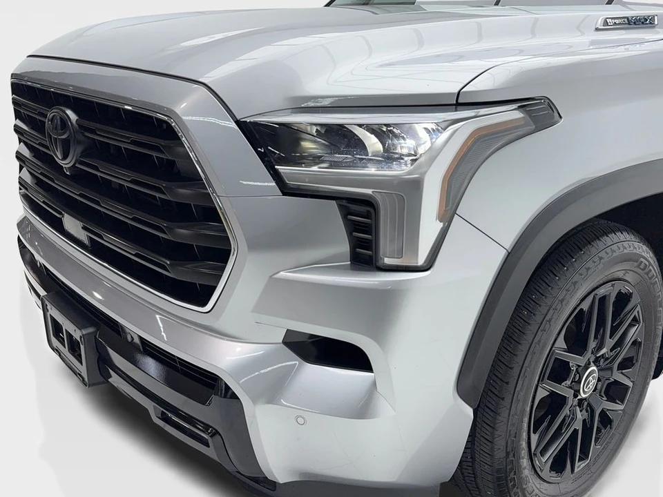 2024 Toyota Sequoia 3rd Gen - Image 5 of 12