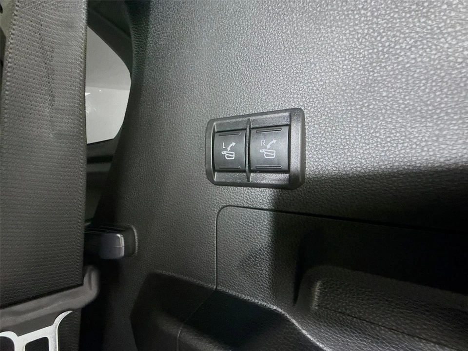 2024 Toyota Sequoia 3rd Gen - Image 27 of 30