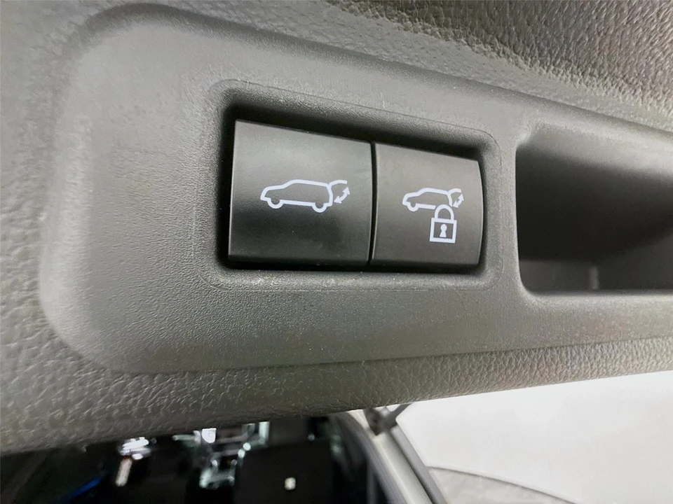 2024 Toyota Sequoia 3rd Gen - Image 28 of 30