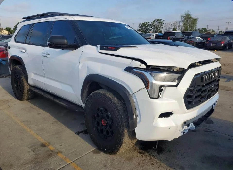 2024 Toyota Sequoia 3rd Gen - Image 4 of 4