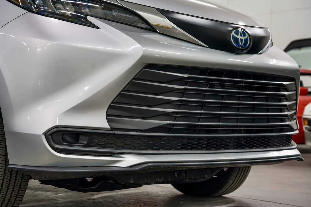 2024 Toyota Sienna 4th Gen - Image 19 of 31