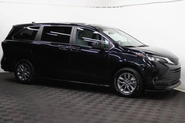 2024 Toyota Sienna 4th Gen - Image 3 of 21