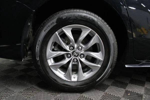 2024 Toyota Sienna 4th Gen - Image 5 of 21