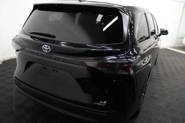 2024 Toyota Sienna 4th Gen - Image 6 of 21