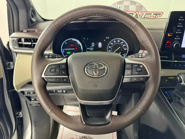 2024 Toyota Sienna 4th Gen - Image 13 of 21