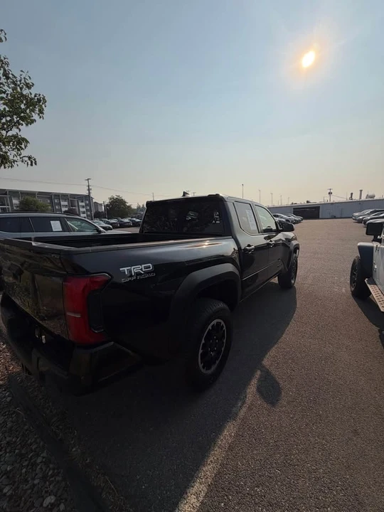2024 Toyota Tacoma 4th Gen - Image 4 of 12