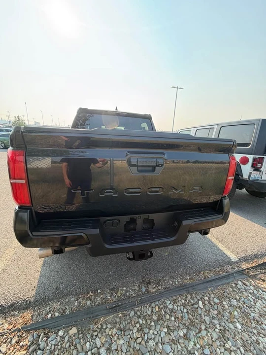 2024 Toyota Tacoma 4th Gen - Image 5 of 12