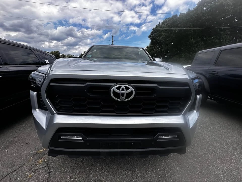 2024 Toyota Tacoma 4th Gen - Image 3 of 11