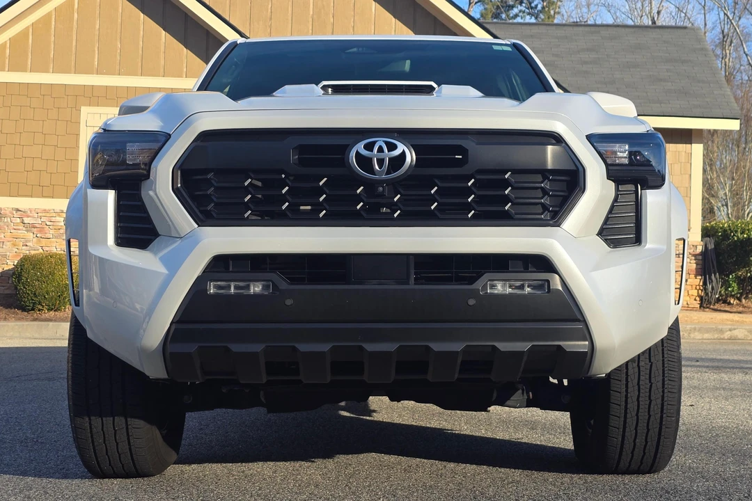 2024 Toyota Tacoma 4th Gen - Image 2 of 31