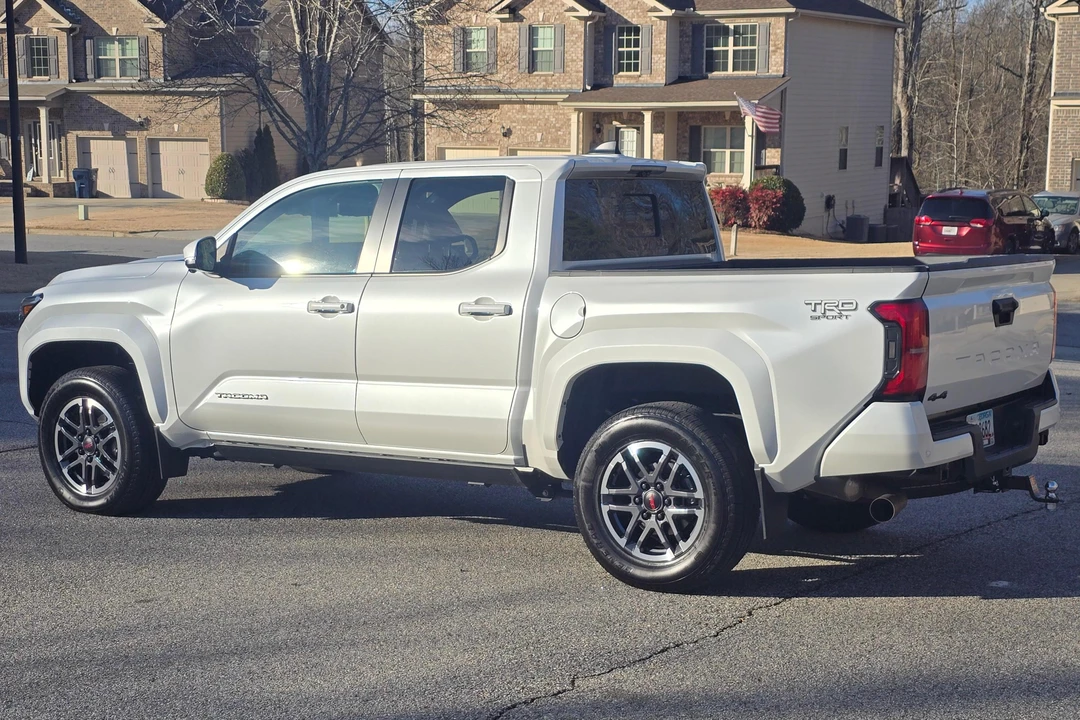2024 Toyota Tacoma 4th Gen - Image 4 of 31