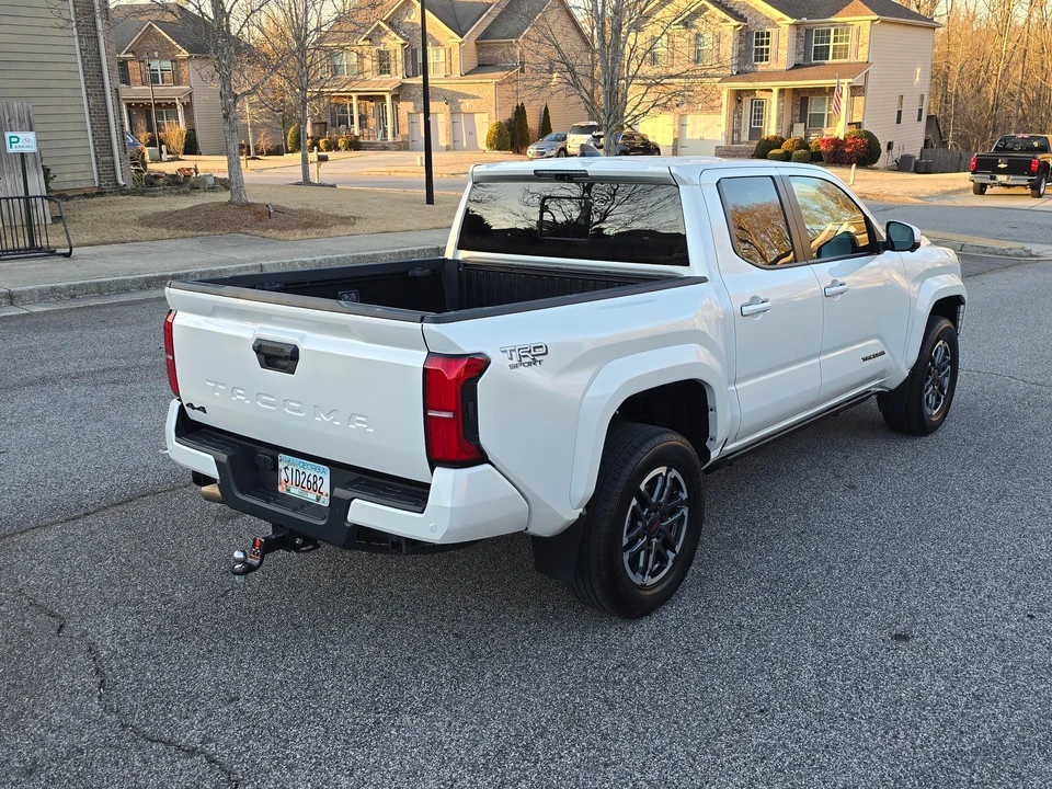 2024 Toyota Tacoma 4th Gen - Image 11 of 31