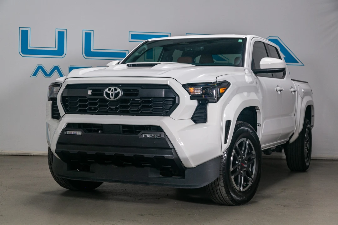 2024 Toyota Tacoma 4th Gen - Image 3 of 21