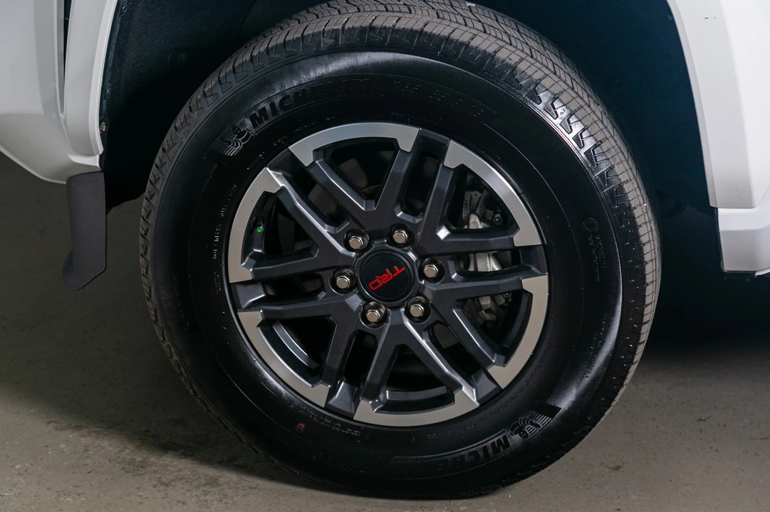 2024 Toyota Tacoma 4th Gen - Image 19 of 21