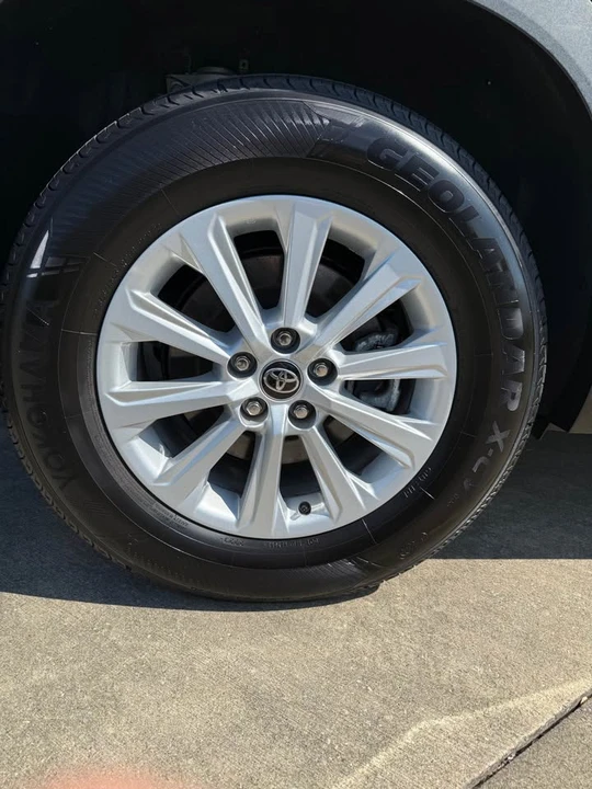 2024 Toyota Highlander - Image 5 of 16