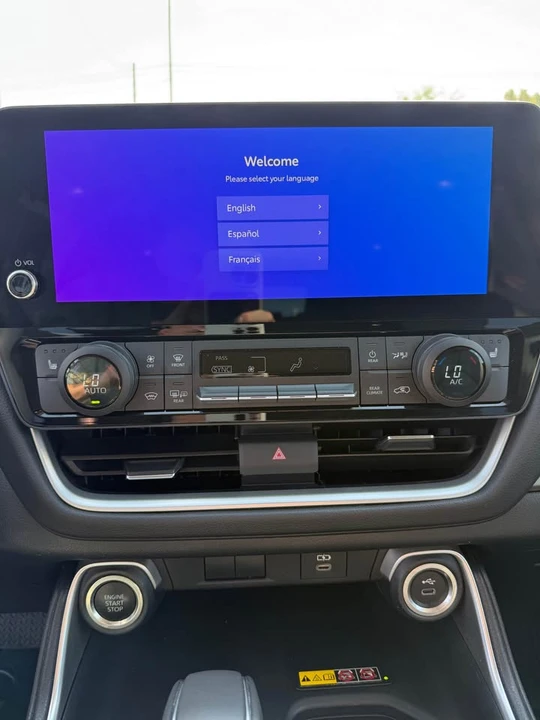 2024 Toyota Highlander - Image 15 of 16