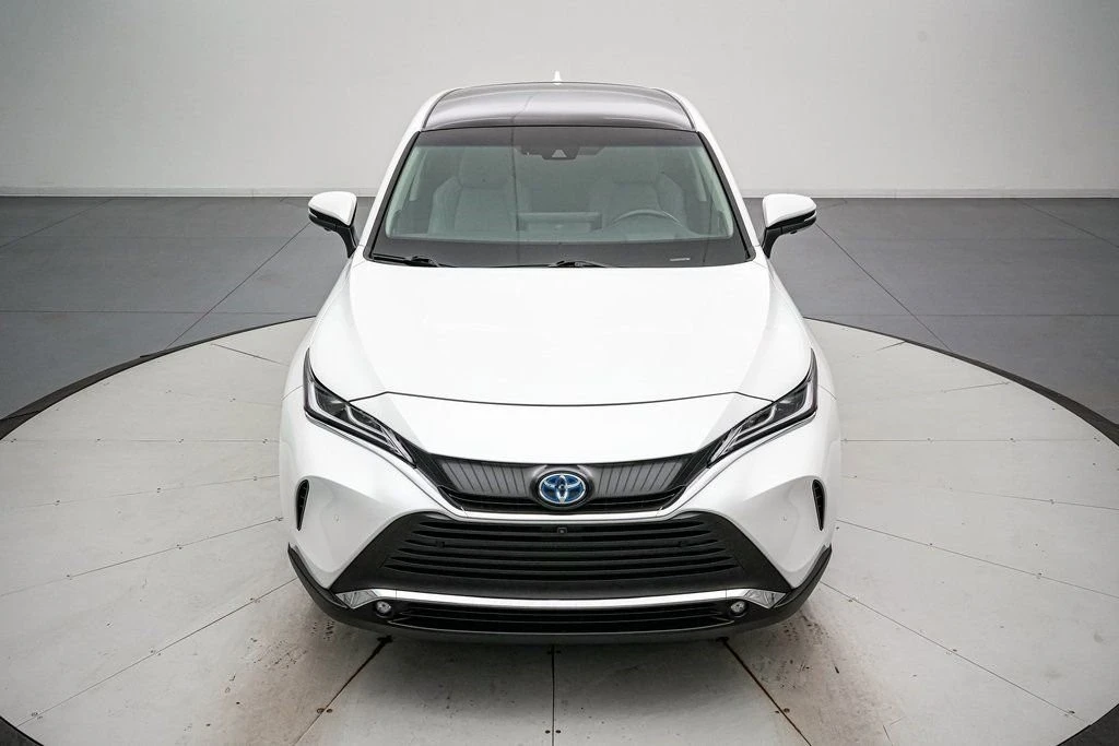 2024 Toyota Venza - Image 10 of 21