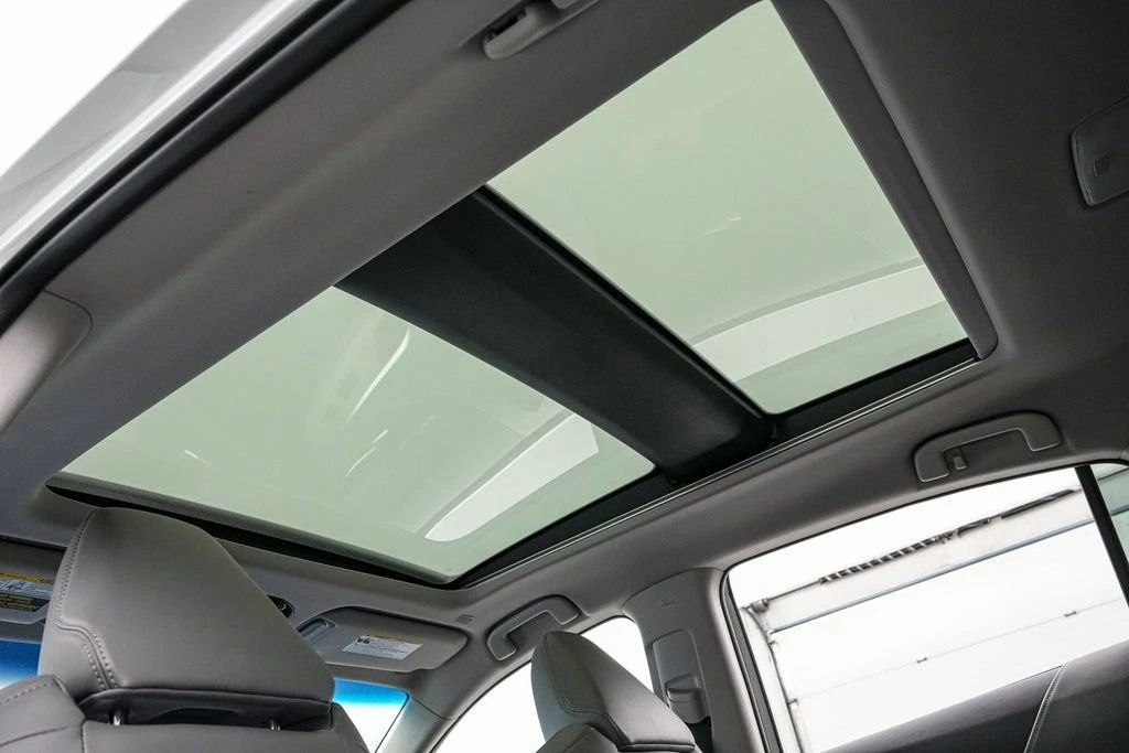 2024 Toyota Venza - Image 20 of 21