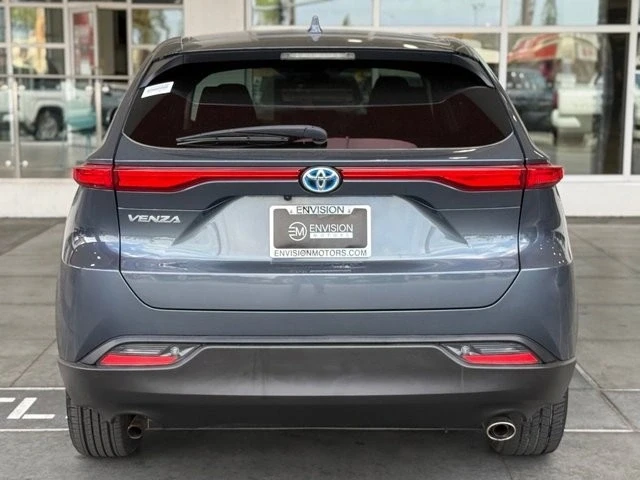 2024 Toyota Venza - Image 11 of 12