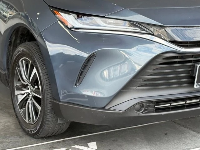 2024 Toyota Venza - Image 9 of 12