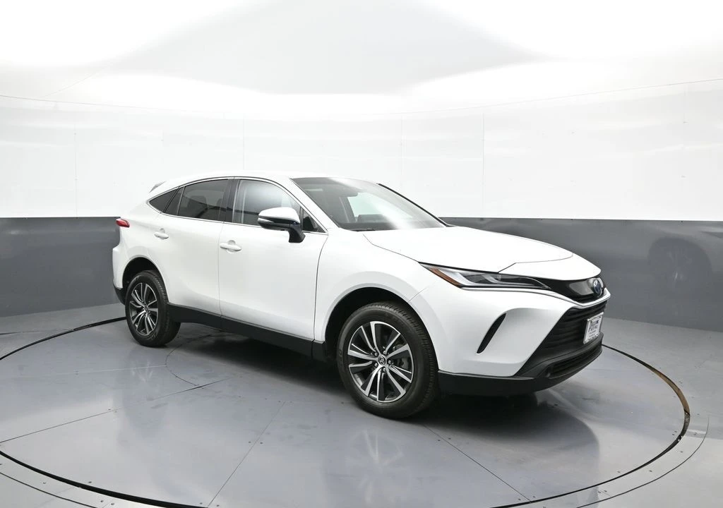 2024 Toyota Venza - Image 4 of 21