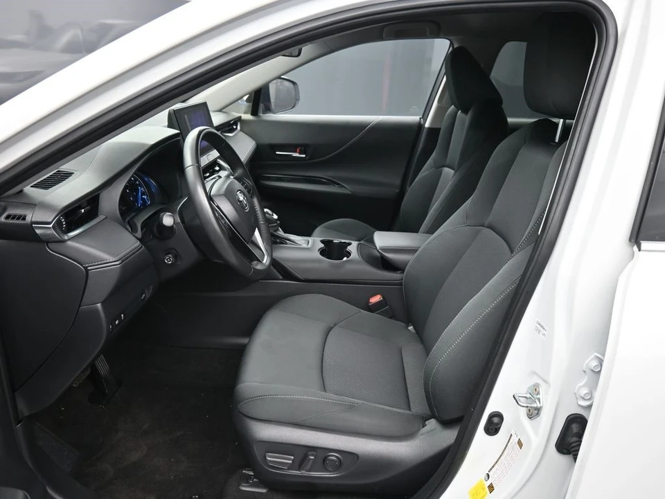 2024 Toyota Venza - Image 18 of 21