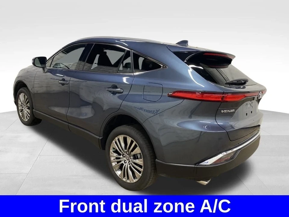 2024 Toyota Venza - Image 6 of 12