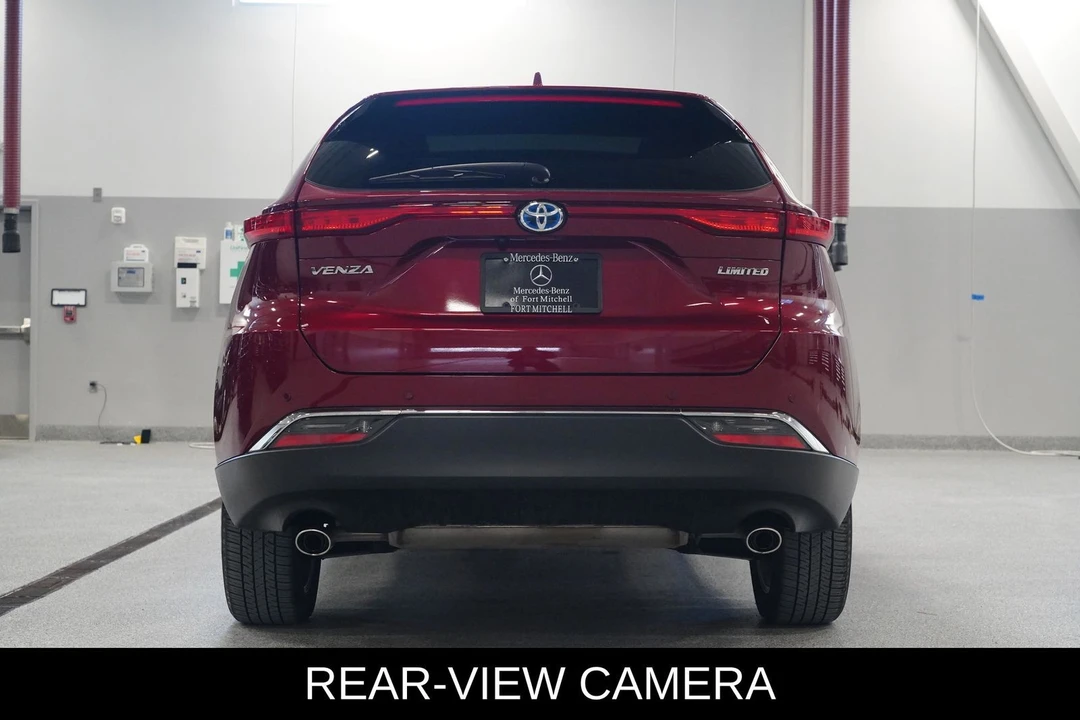 2024 Toyota Venza - Image 5 of 12