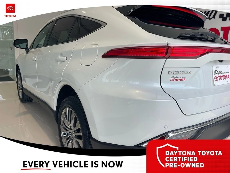2024 Toyota Venza - Image 11 of 12