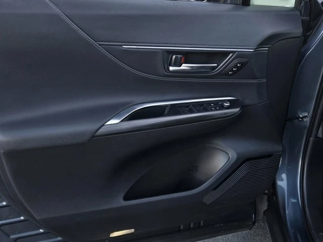 2024 Toyota Venza - Image 9 of 12