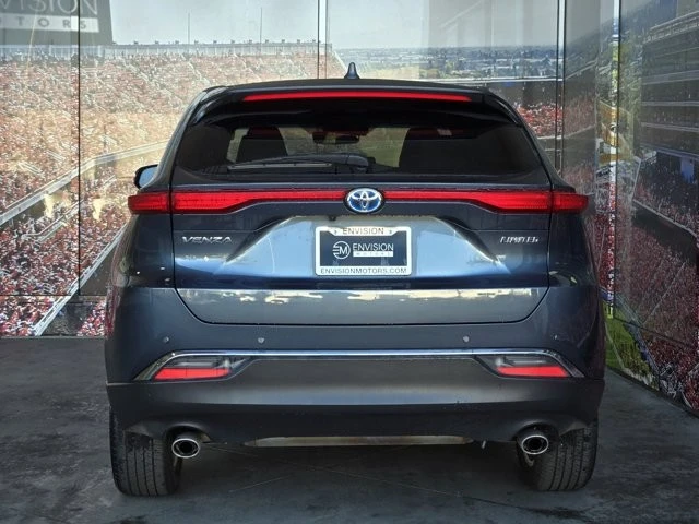 2024 Toyota Venza - Image 7 of 12