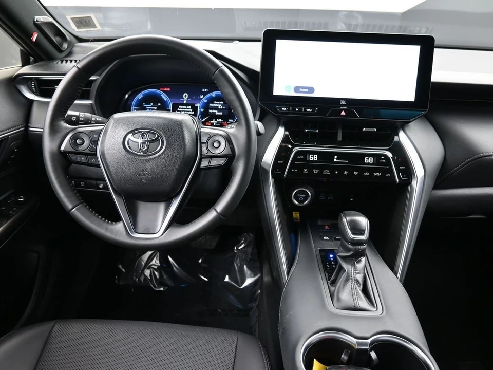 2024 Toyota Venza - Image 19 of 21