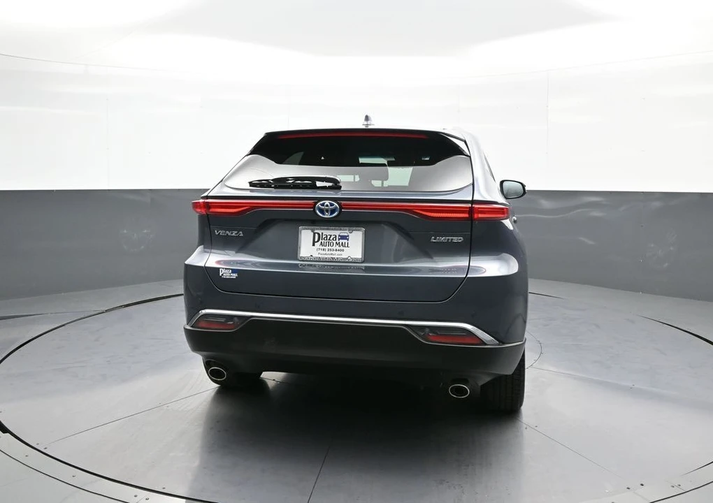 2024 Toyota Venza - Image 7 of 21