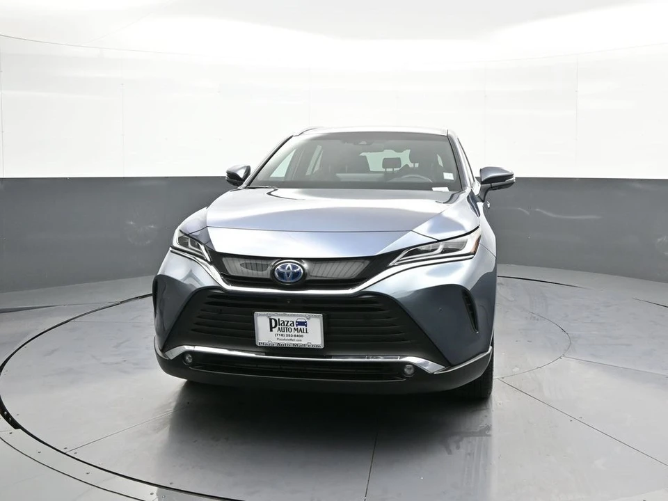 2024 Toyota Venza - Image 2 of 12