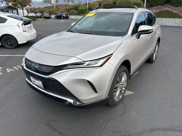 2024 Toyota Venza - Image 3 of 12