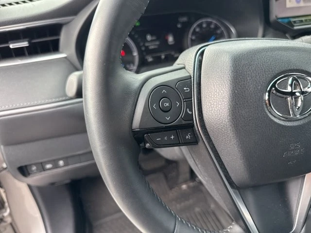 2024 Toyota Venza - Image 10 of 12