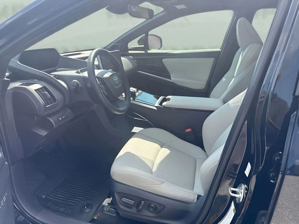 2024 Toyota - Image 9 of 31