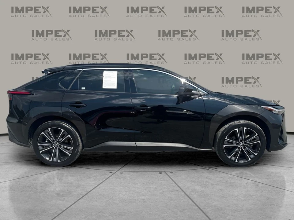 2024 Toyota - Image 6 of 31