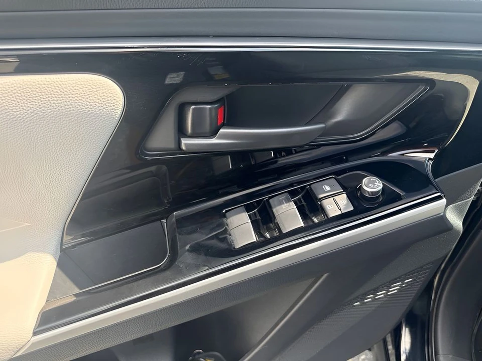 2024 Toyota - Image 26 of 31