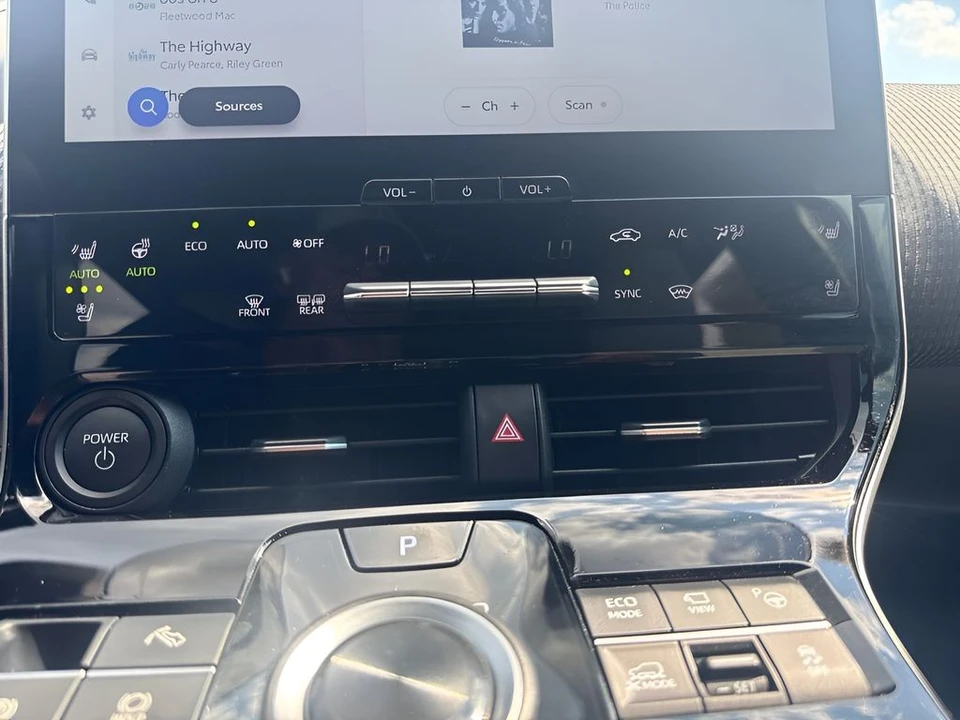 2024 Toyota - Image 17 of 31