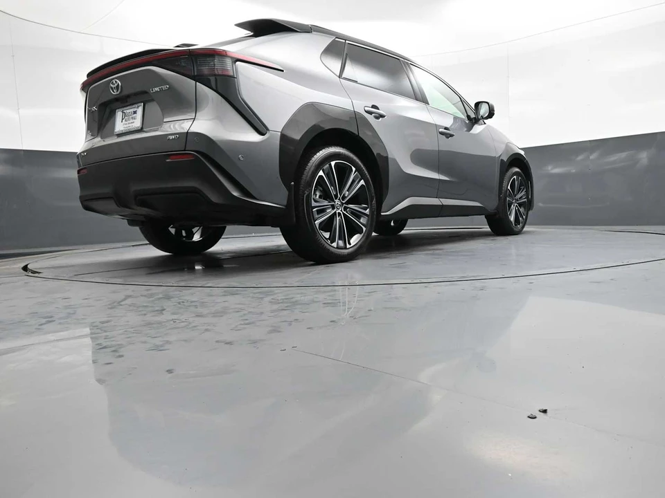 2024 Toyota - Image 31 of 31